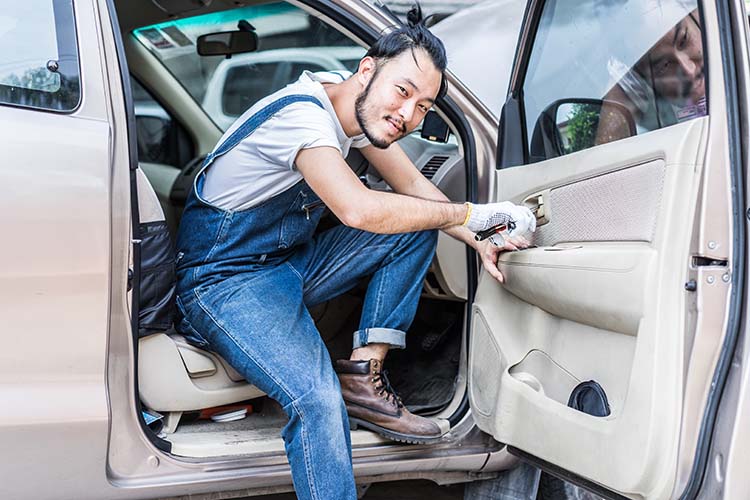 Expert Automotive Locksmith Services: Get Back on the Road